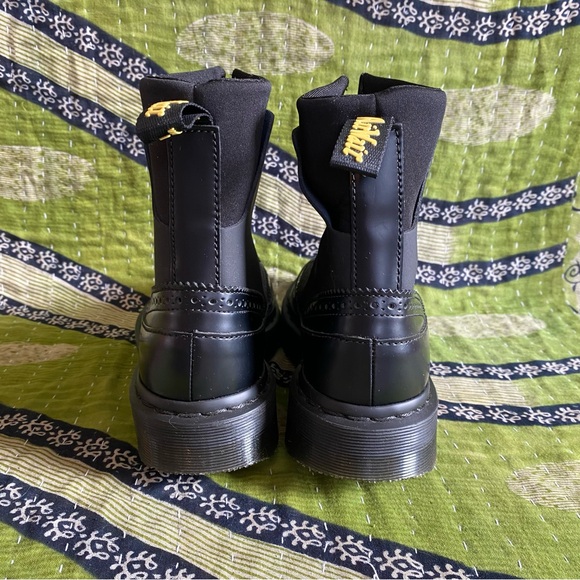 NWOB Rare Dr. Martens Black Jemison Wingtip Zip Up Wedge Combat Boots Size 6 - Picture 5 of 16